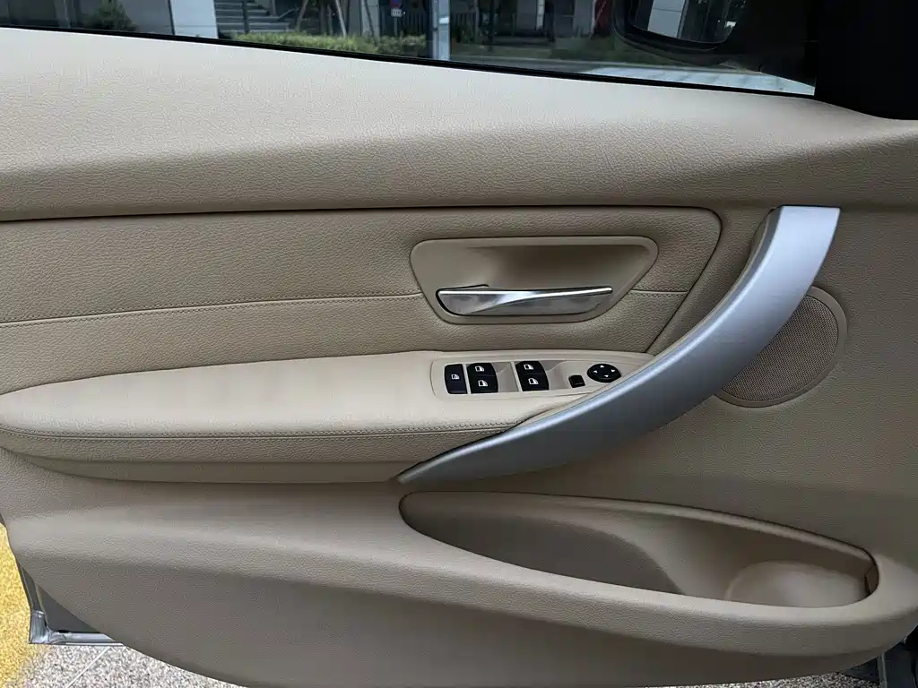 BMW 3 Series — миниатюра 16
