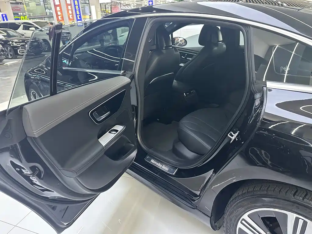 Mercedes-Benz EQE — миниатюра 10