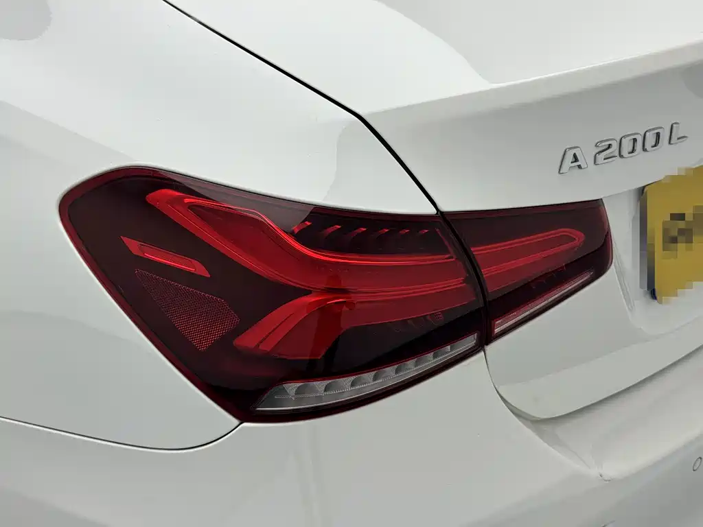 Mercedes-Benz A-Class — миниатюра 11