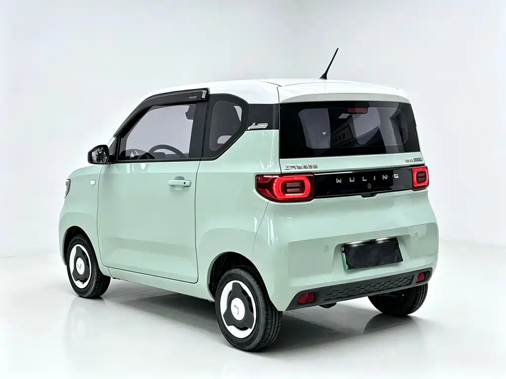 Wuling MINIEV — миниатюра 11