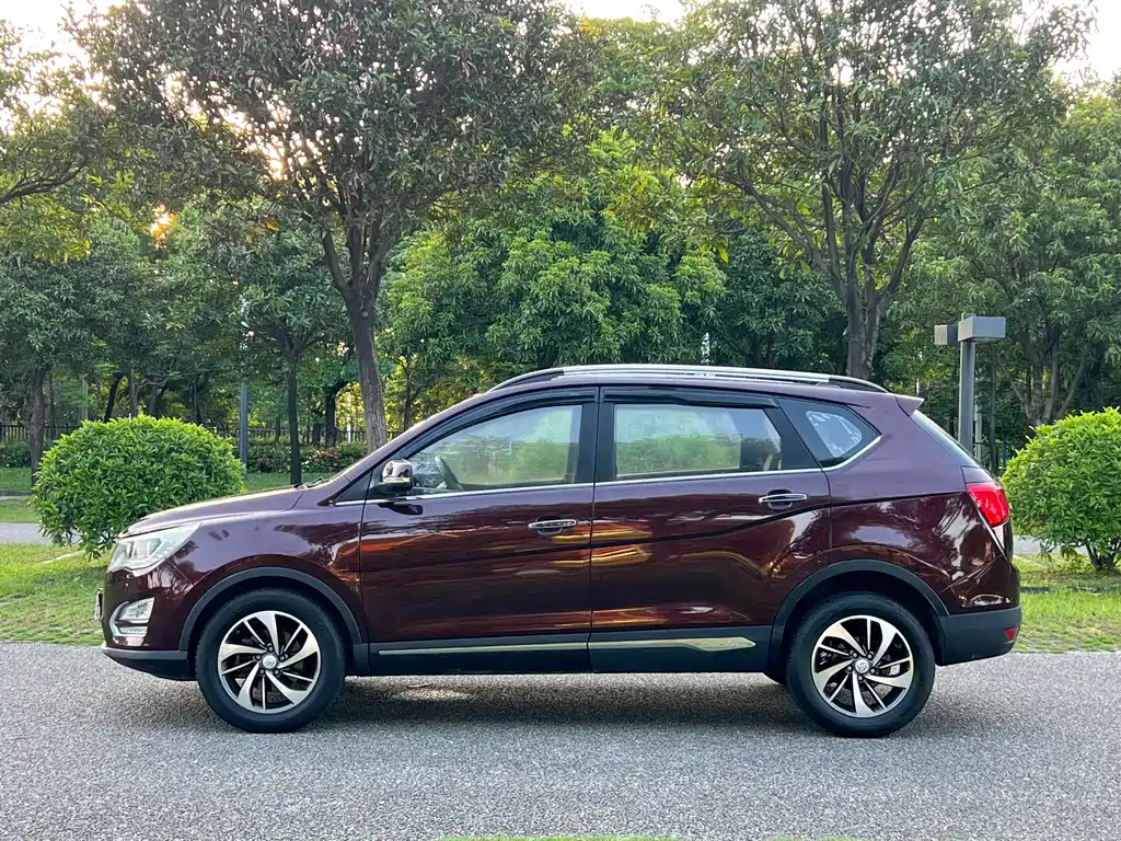 Baojun 560 1.8L Manual Luxury Type, фото 4