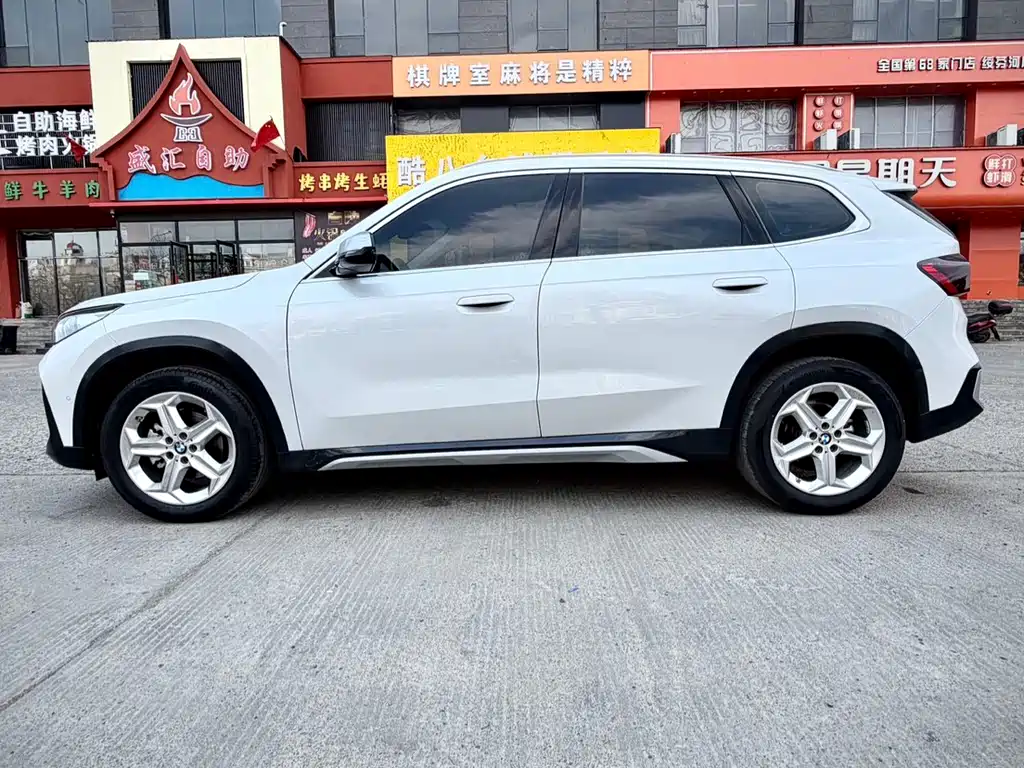 BMW X1 2023 sDrive20Li X