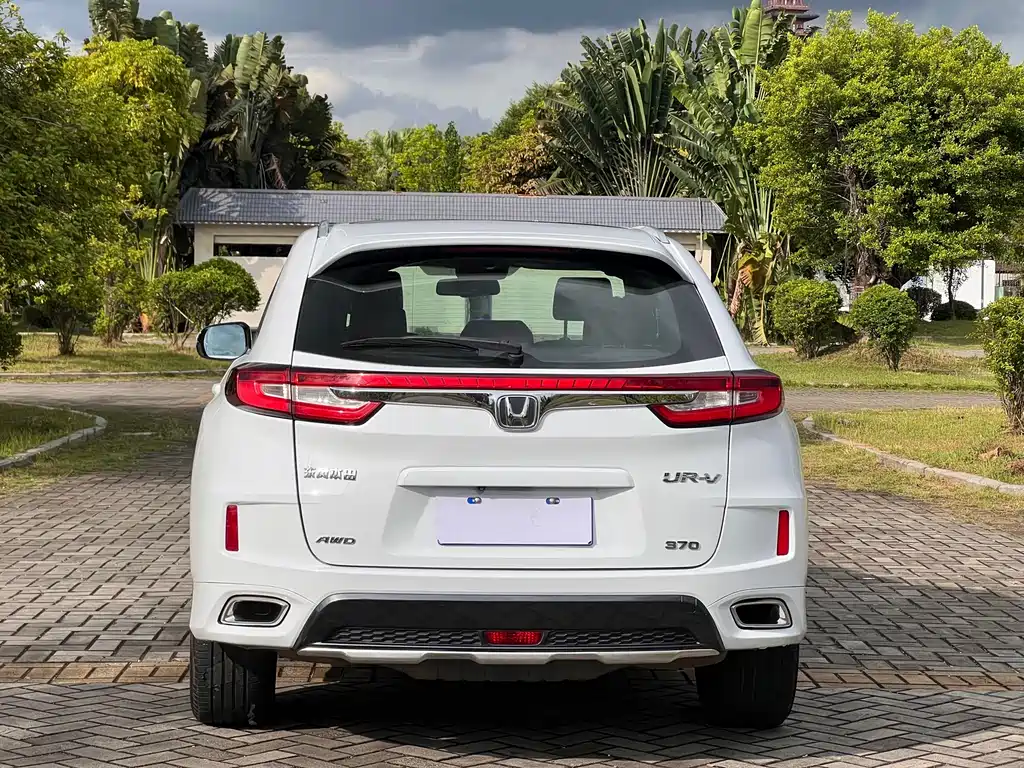 Honda UR-V 2017 370TURBO V