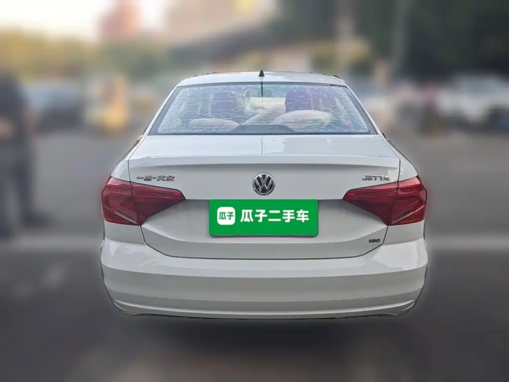 Volkswagen Jetta — миниатюра 3