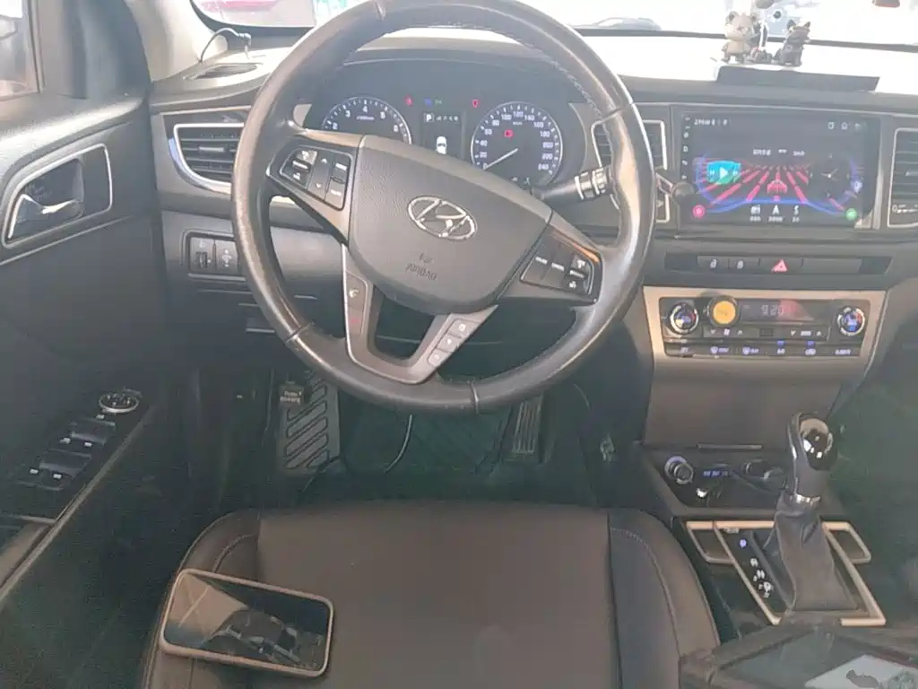 Hyundai Mistra — миниатюра 11