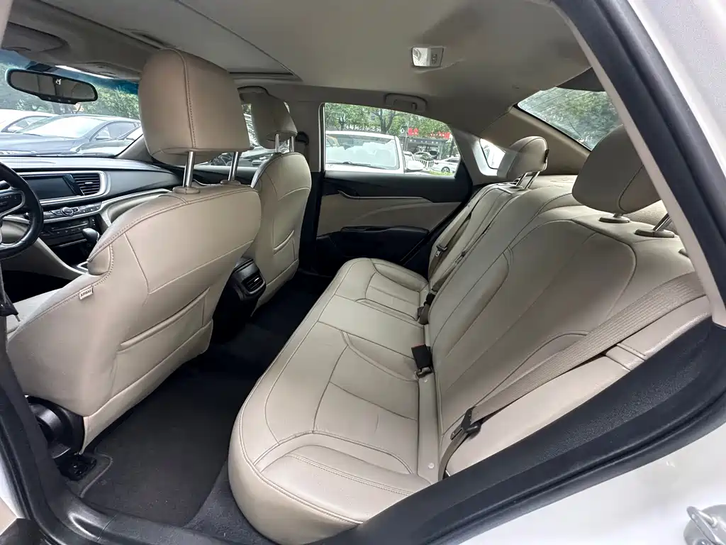 Buick Excelle — миниатюра 10