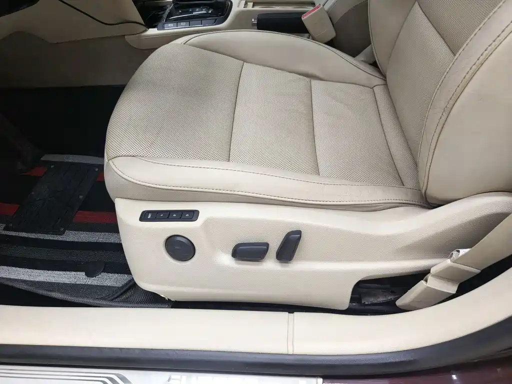 Skoda Superb — миниатюра 18