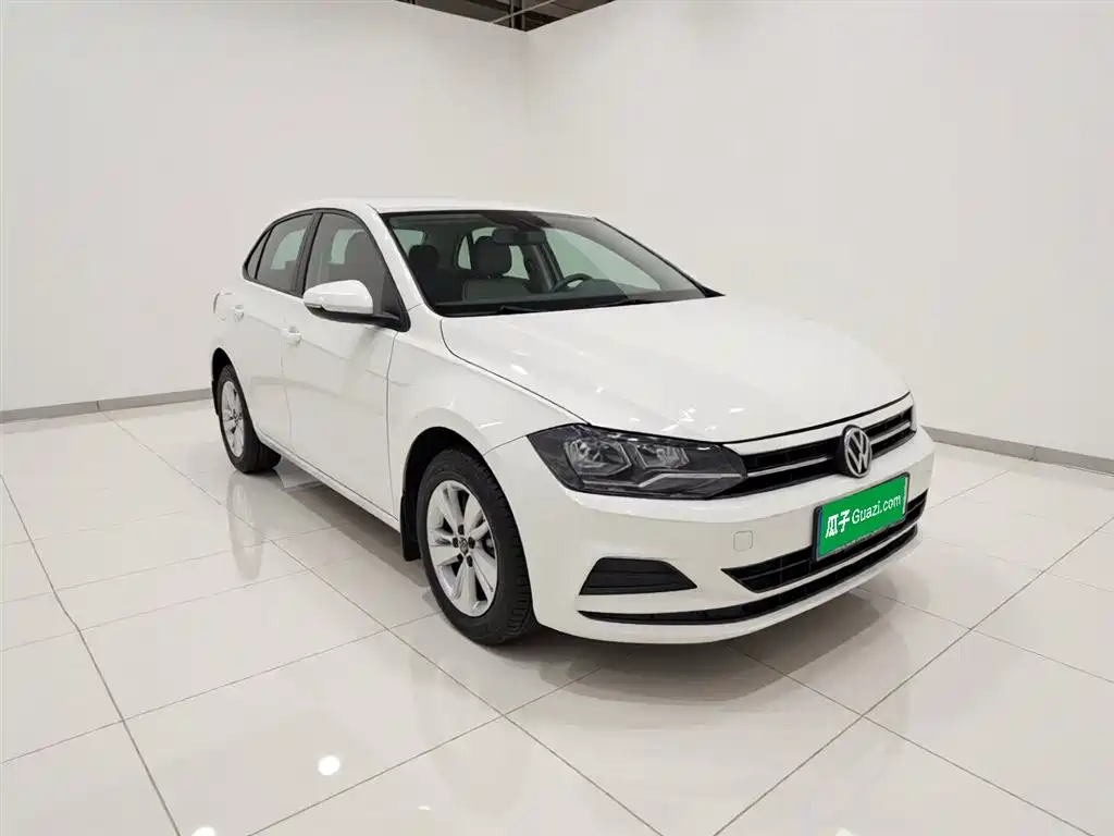 Volkswagen Polo - фото 4