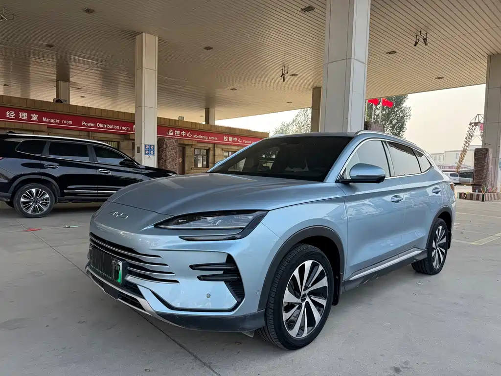 BYD Song Plus DM-i 2024 — фото 1