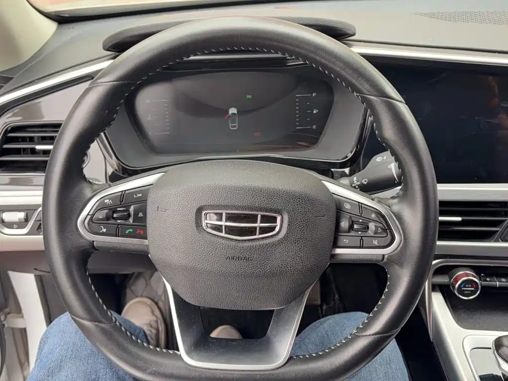 Geely Xingyue — миниатюра 4