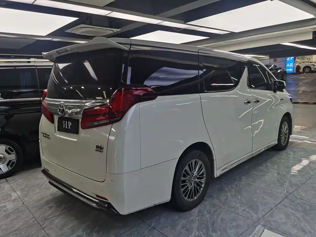 Toyota Alphard 2021 2.5L Luxury