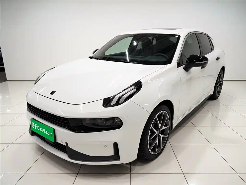 Lynk & Co 03 2022