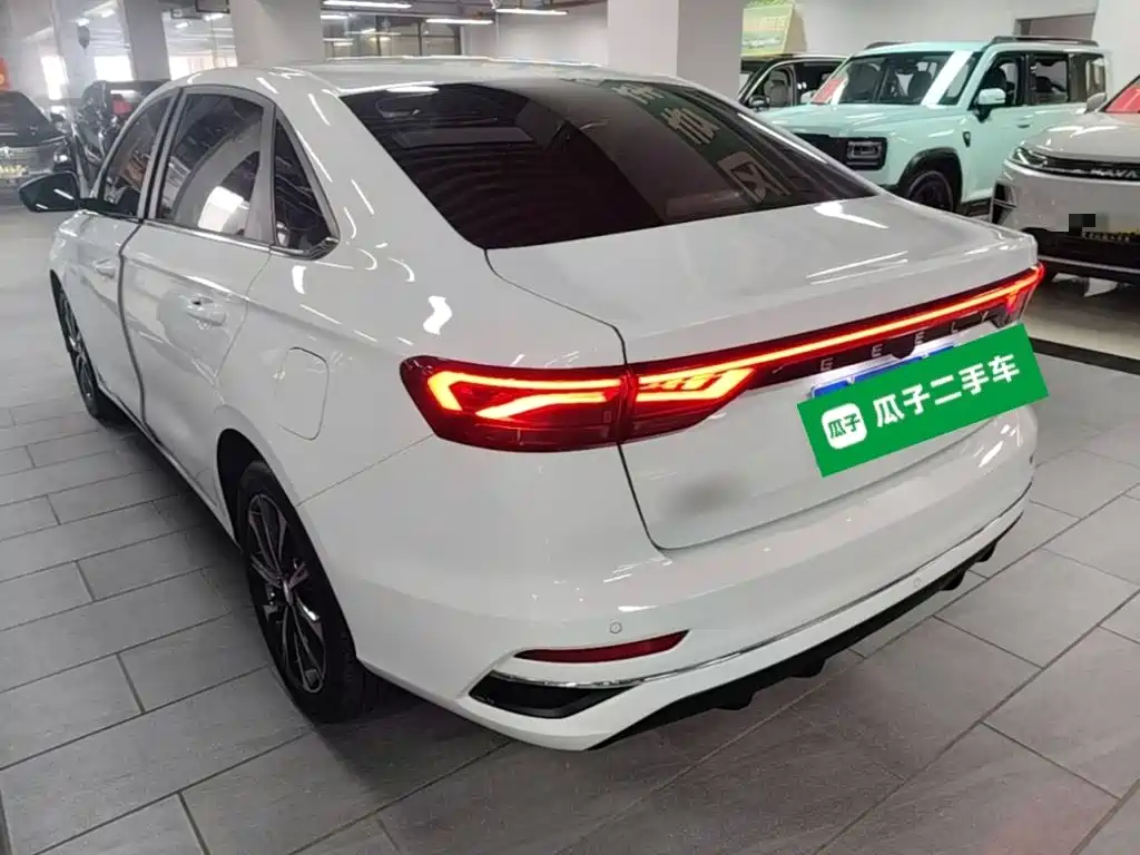 Geely Emgrand — миниатюра 5