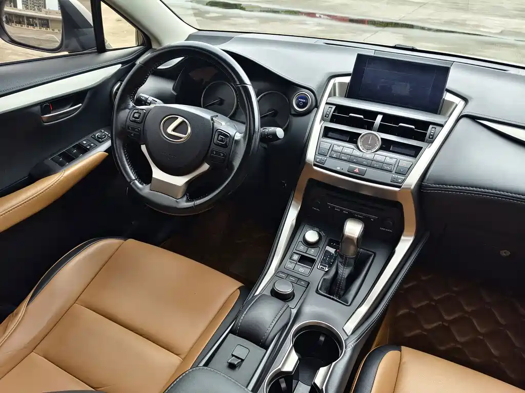 Lexus NX — миниатюра 13