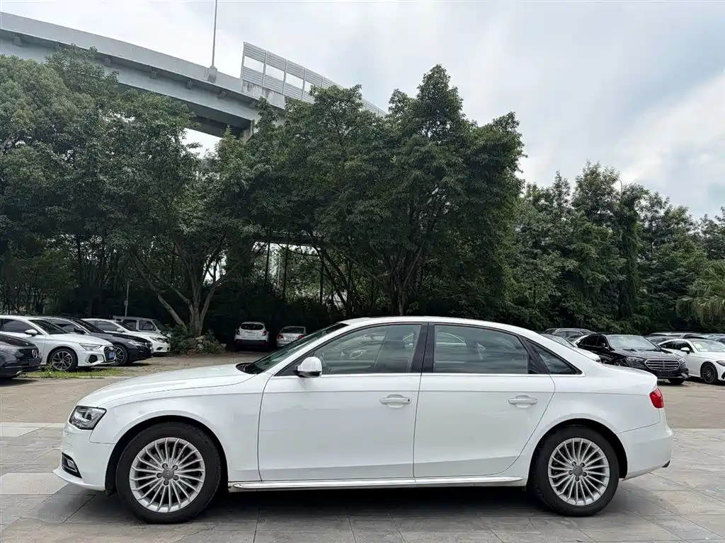 Audi A4L 2016 35 TFSI AT