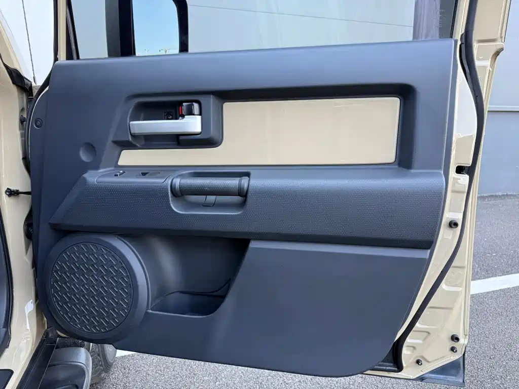 Toyota FJ Cruiser — миниатюра 22