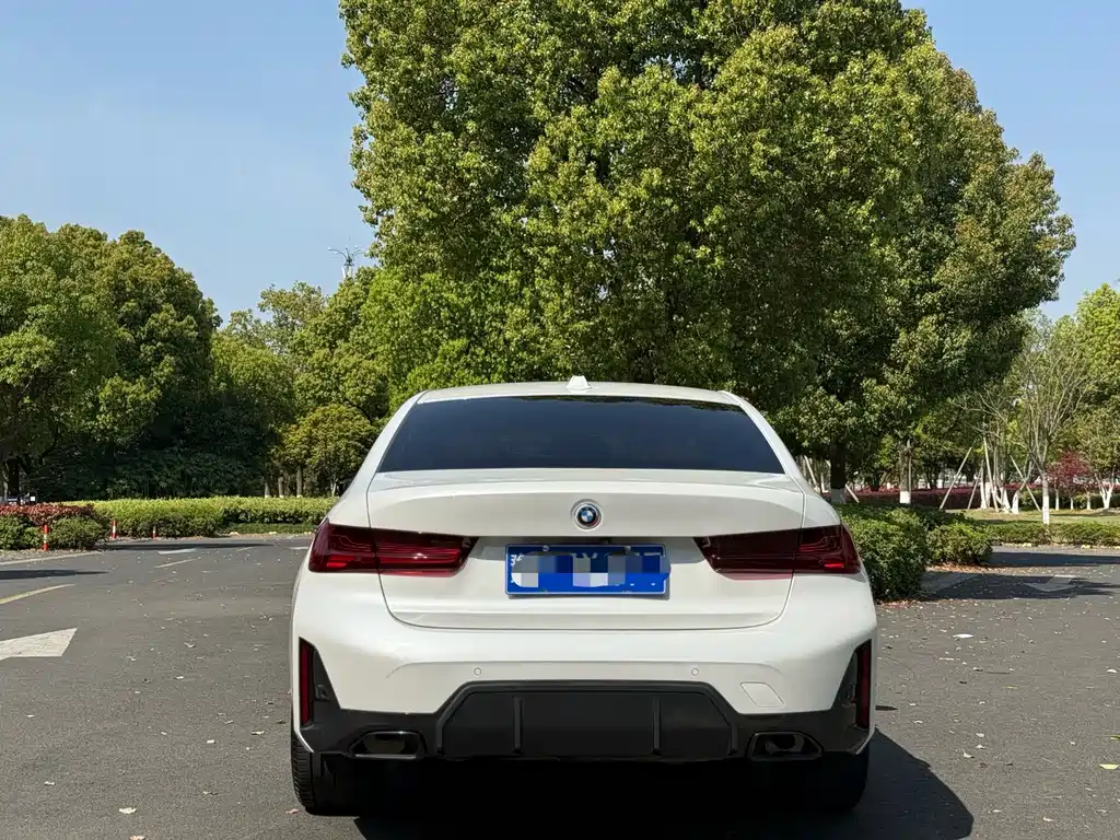 BMW 3 Series — миниатюра 14