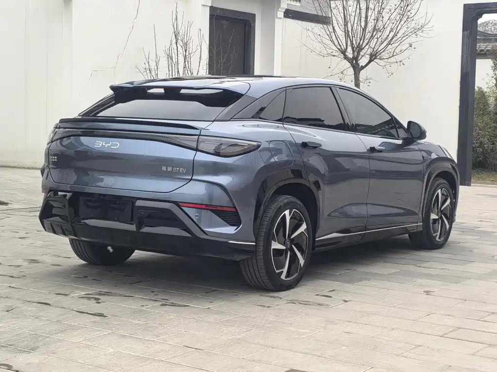 BYD SEA LION 07 EV
