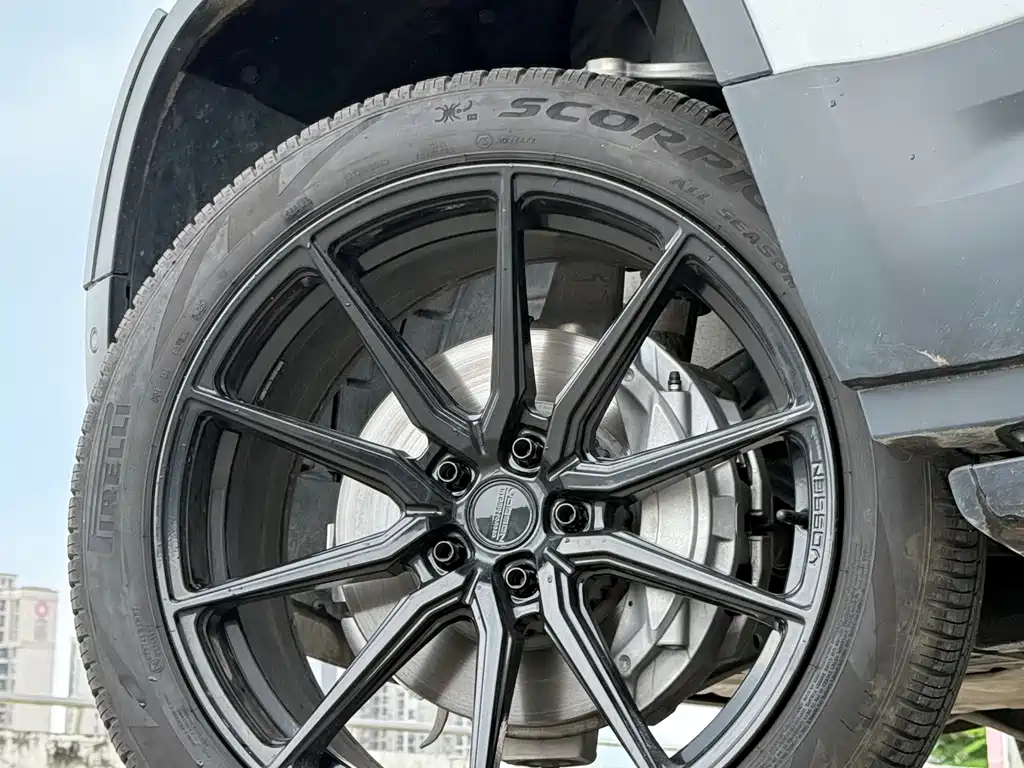 Land Rover Defender — миниатюра 14