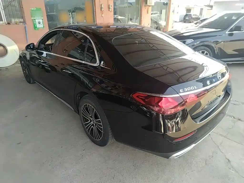 Mercedes-Benz E-Class E 2024 E 260 L