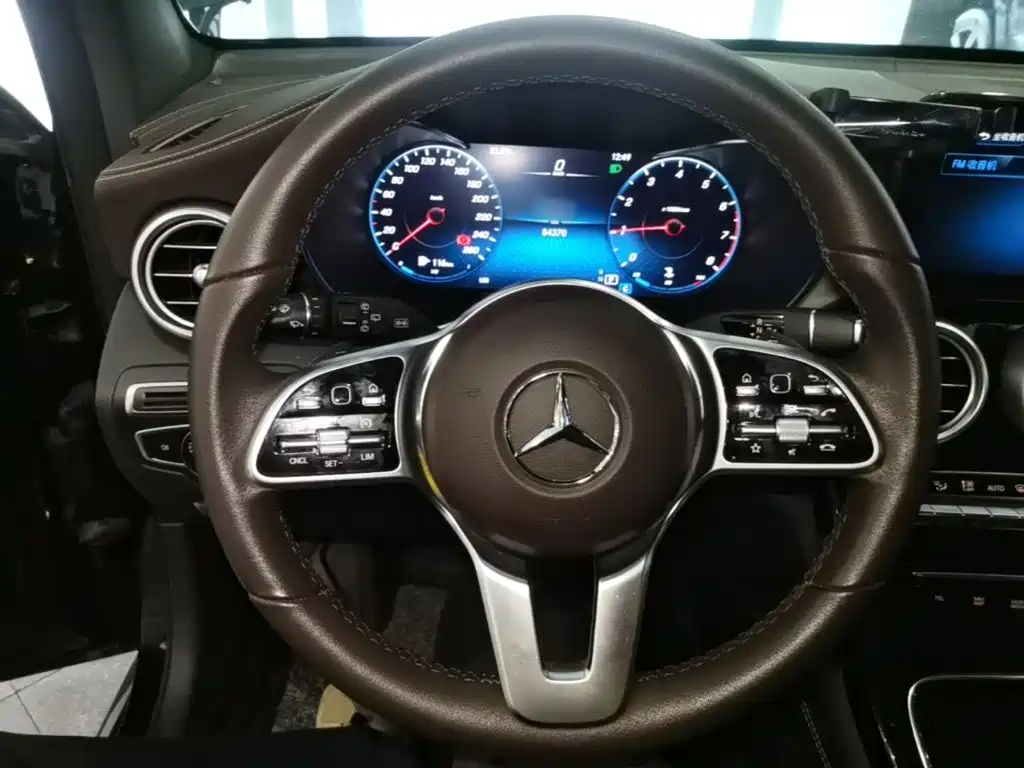 Mercedes-Benz GLC — миниатюра 11