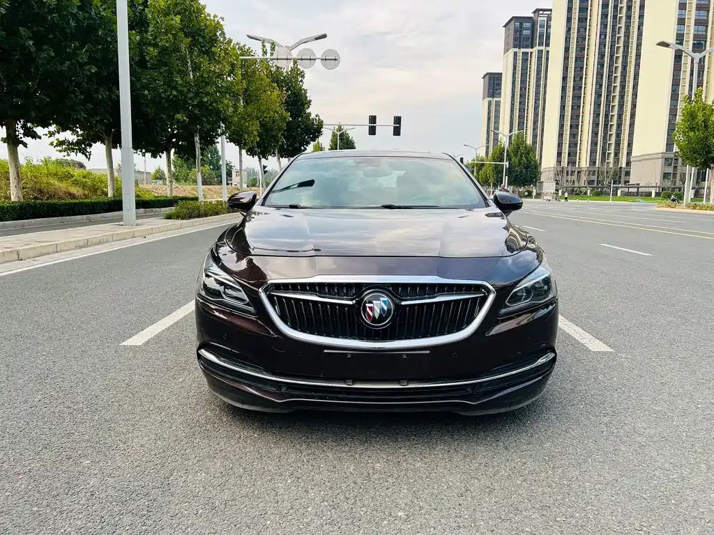 Buick LaCrosse — миниатюра 2