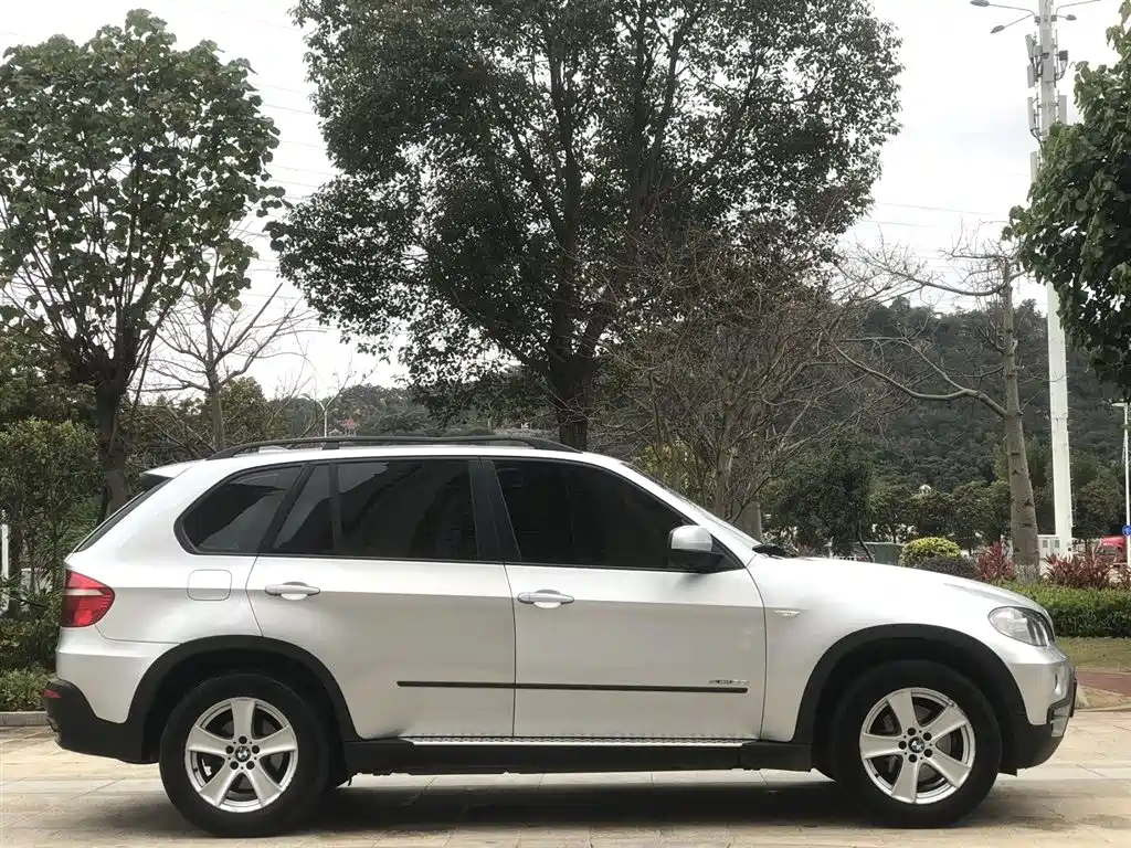 BMW X5 2009 xDrive30i Luxury
