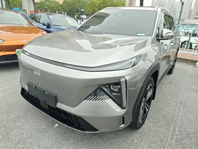 Geely Galaxy L7