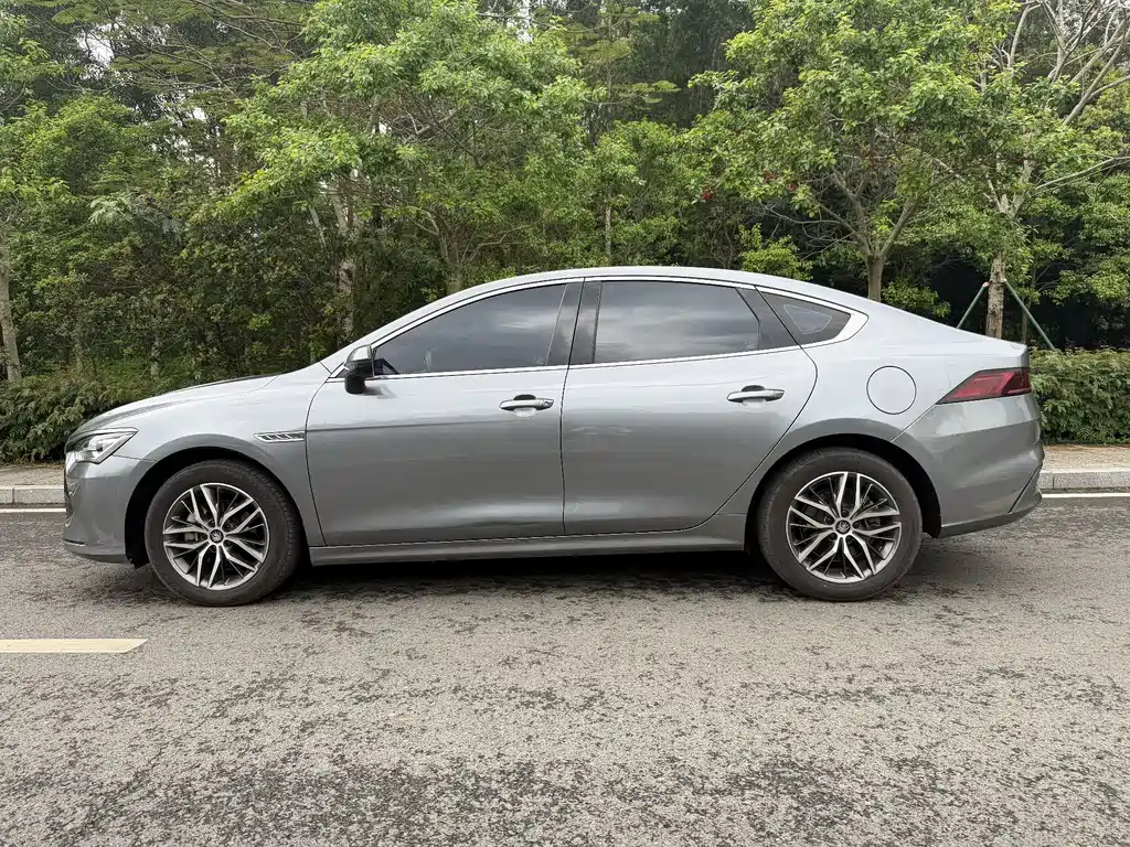 BYD Qin Plus PLUS 2021 DM-i 120KM Flagship