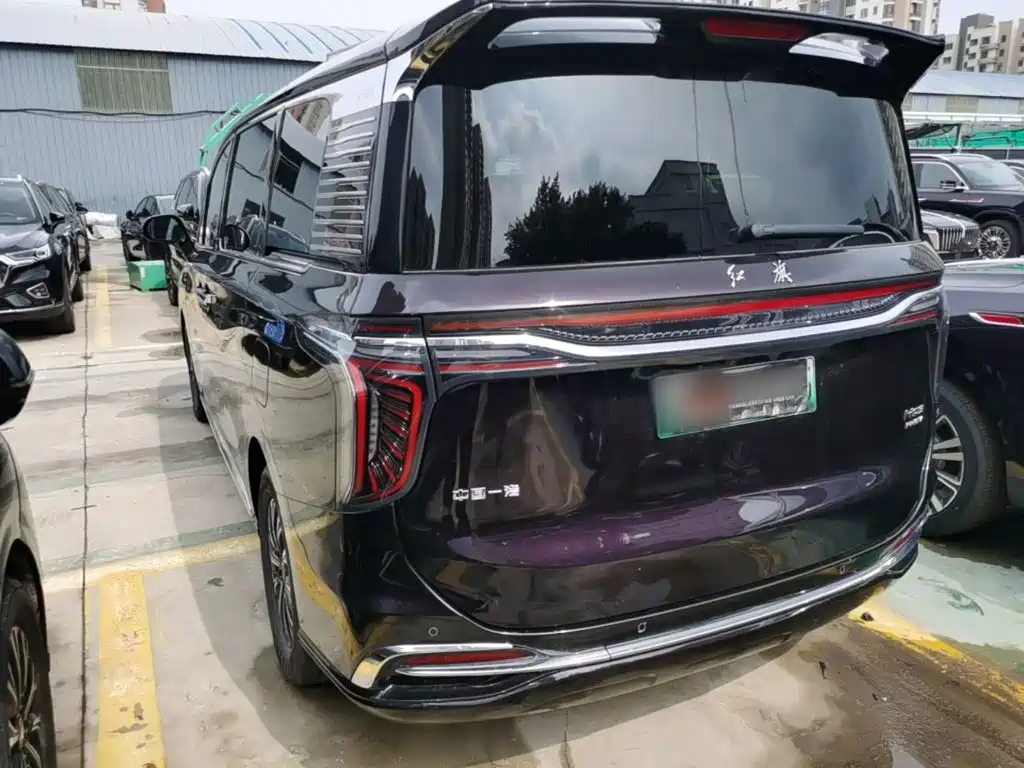 Hongqi Hongqi HQ9 PHEV — миниатюра 5