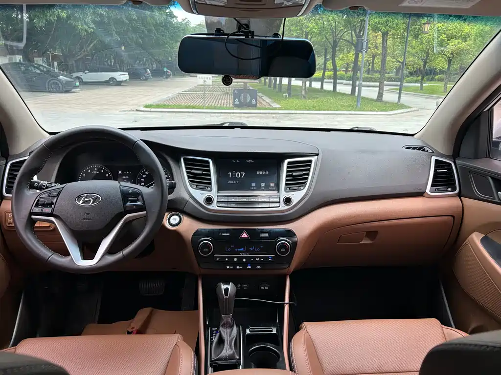 Hyundai Tucson 2015 1.6T DCT Lead