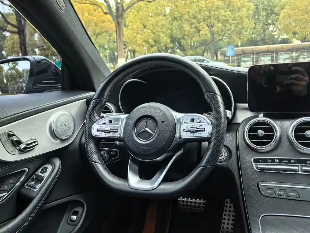 MERCEDES-BENZ C CLASS