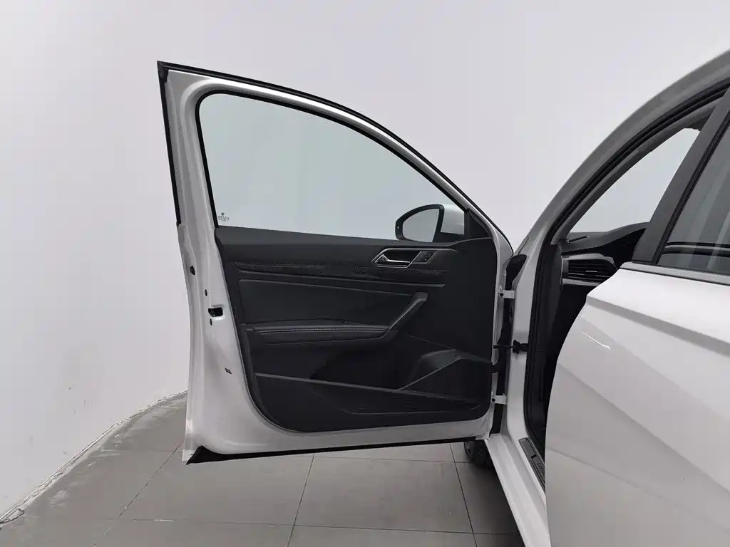 Volkswagen Lavida — миниатюра 8