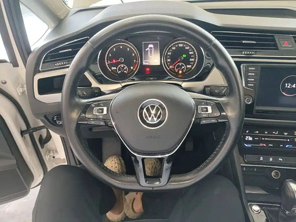 Volkswagen Touran — миниатюра 11