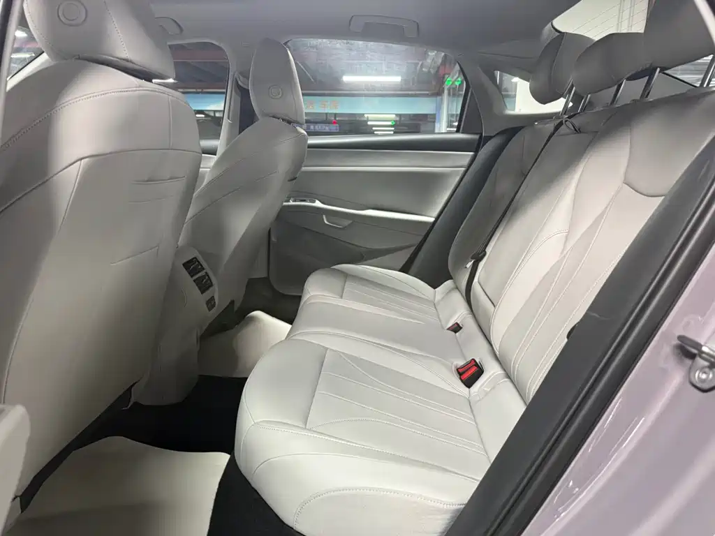 Volkswagen Lavida 2026 Pro 300TSI