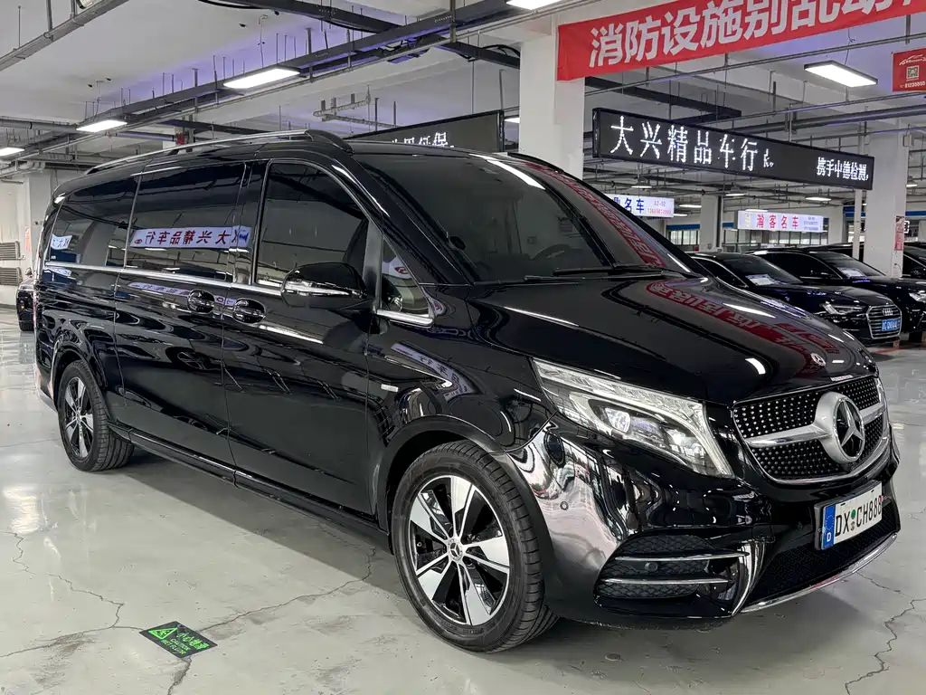 MERCEDES-BENZ V CLASS