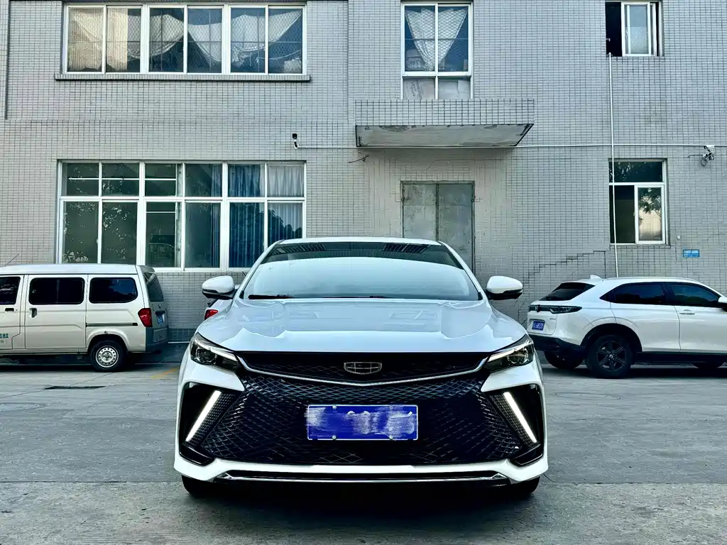 Geely Emgrand L — миниатюра 2