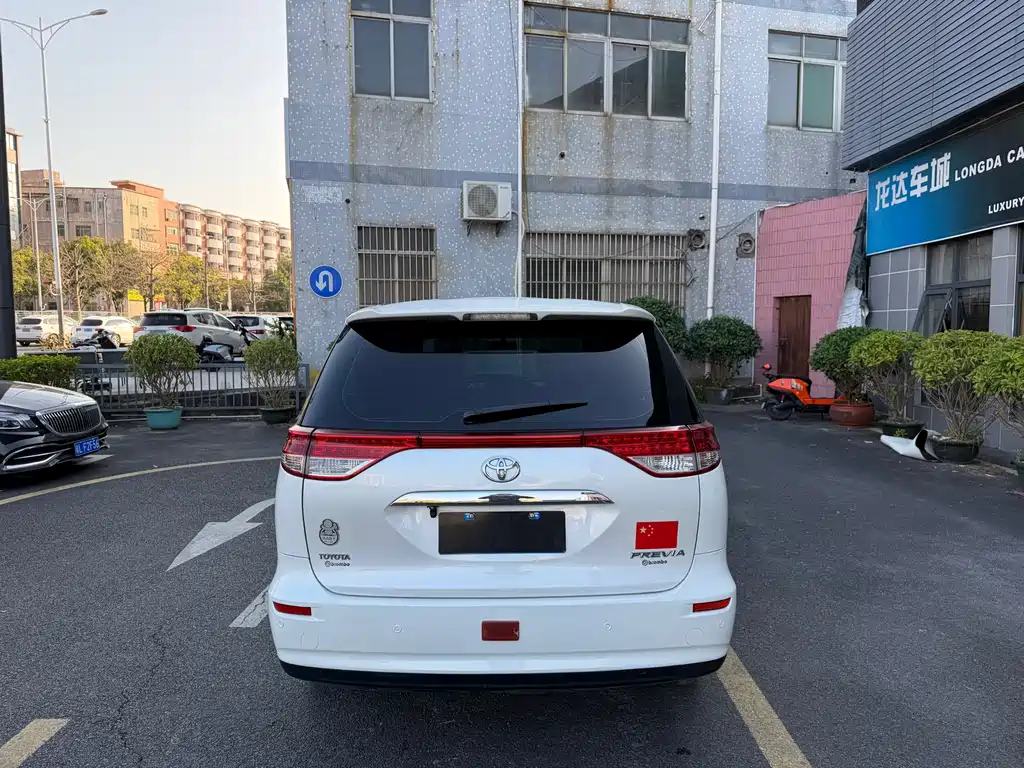 Toyota Previa 2012 2.4L 7 Standard