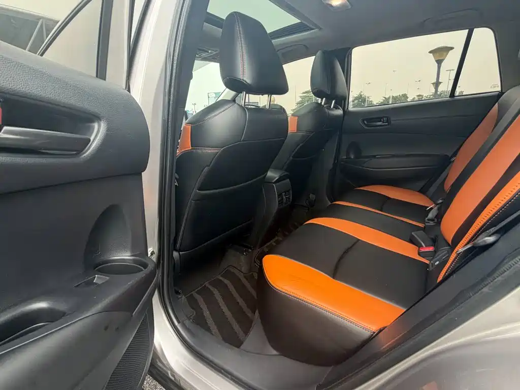 Toyota Corolla Cross — миниатюра 15