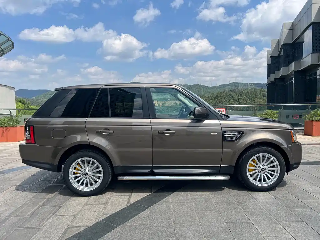 Land Rover Sport — миниатюра 9