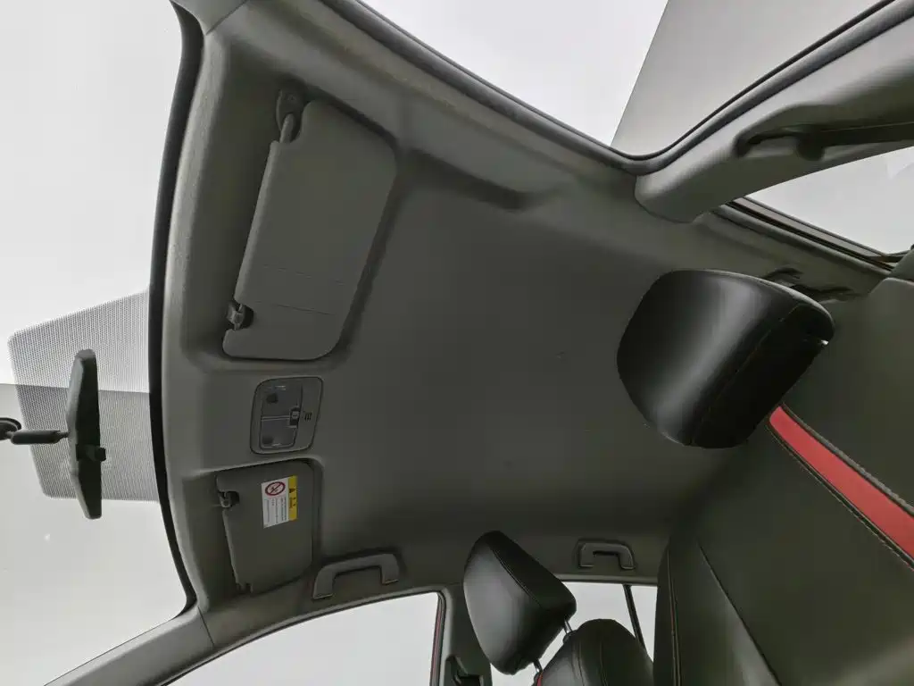 Toyota Yaris L 2022 — фото 14