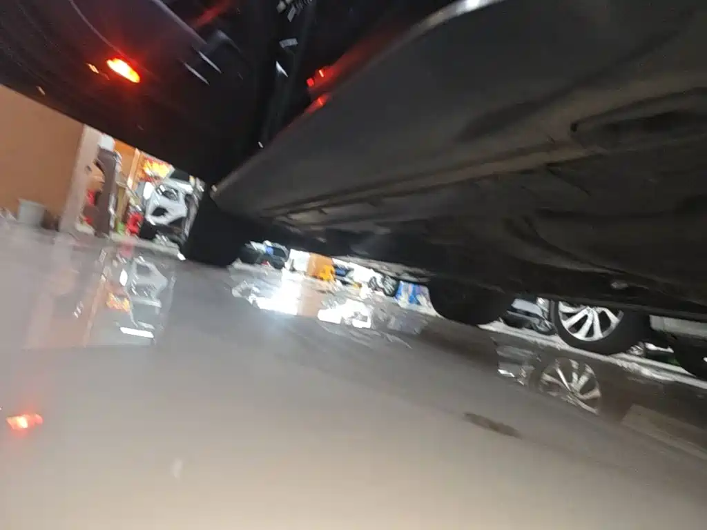 Porsche Cayenne — миниатюра 22