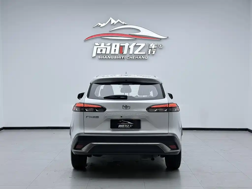 Toyota Frontlander 2022 2.0L CVT Luxury