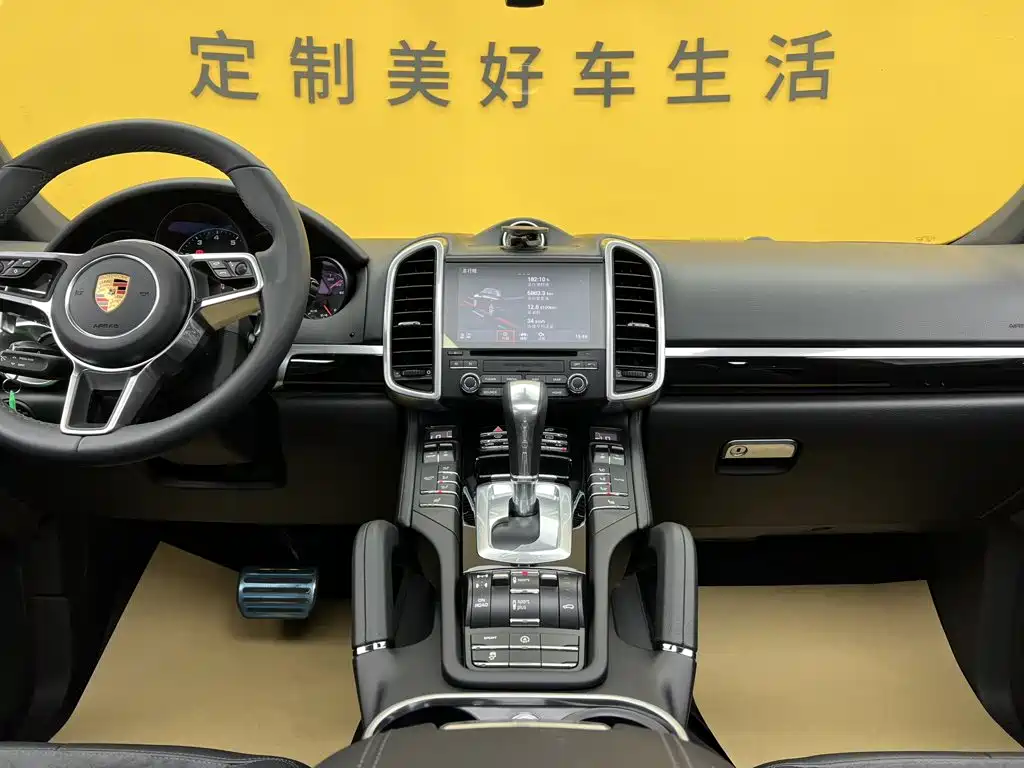Porsche Cayenne — миниатюра 20