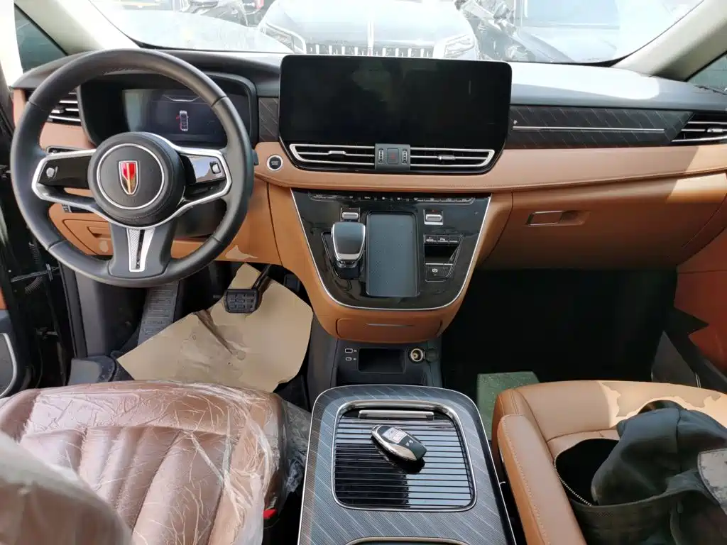 Hongqi Hongqi HQ9 PHEV — миниатюра 6