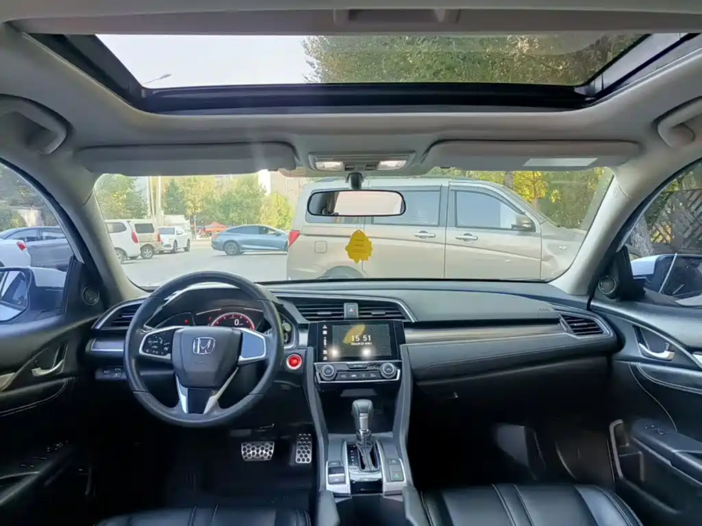 Honda Civic — миниатюра 12