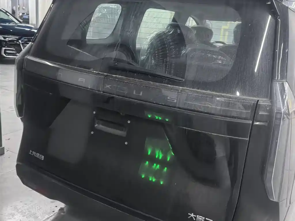 SAIC MAXUS EVERYONE 7