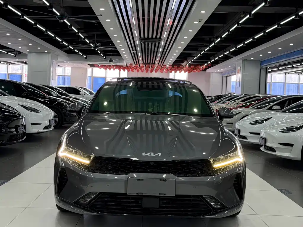 Kia K5 — миниатюра 2