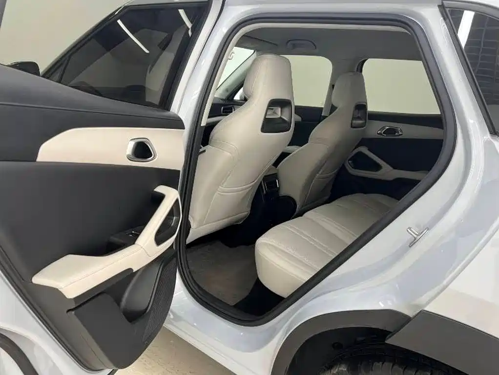 BYD Yuan UP — миниатюра 11