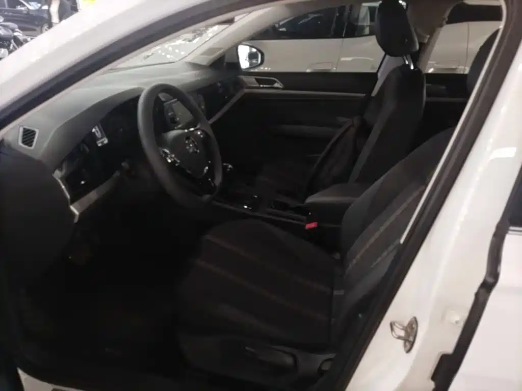 Volkswagen Lavida — миниатюра 15